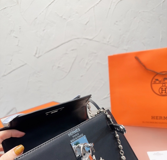 <AUTHENTIC>Hermes bag - Picture 2 of 9